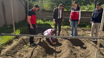 Geleceğin çiftçileri okul bahçesinde yetişiyor: Miniklerden doğaya yeşil imza