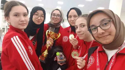 Hedef 12'den vuruldu: Düzce'nin genç nişancıları zirveye adını yazdırdı