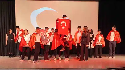 Erzurum’da sahne özel öğrencilerin: Sevgiyle aşılmayacak engel yok