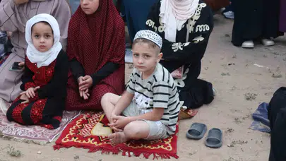 Yıkıntılar arasında bir umut ışığı: Gazze halkı bayramı böyle karşıladı
