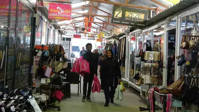 Yaralar sarılıyor, tezgahlar doluyor: Malatya’da bayram bereketi konteyner çarşılara taşındı