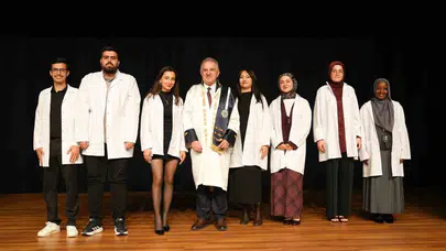 Şifa yolculuğu Başiskele’de başladı: Genç eczacı adayları mesleğe ilk adımı attı