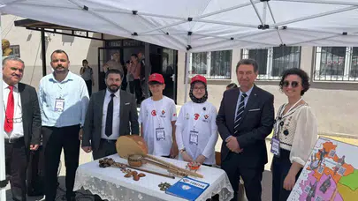 Genç mucitler Manisa’da sahne aldı: Akşemseddin Ortaokulu’nda bilim rüzgarı esti