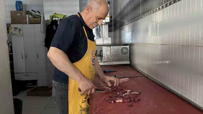 Kurban telaşı kasaplara taşındı: Bingöl’de et mesaisi sabahın ilk ışıklarıyla başladı