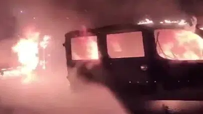 Bursa’da korku dolu anlar: Park halindeki otomobil bir anda alev topuna döndü