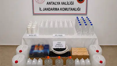 Antalya’da sahte içki operasyonu: Evini kaçak alkol imalathanesine çevirmiş