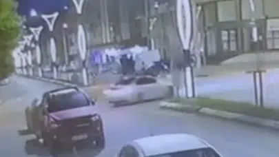 Kavşakta tehlikeli şov: Sürücüye 140 bin liralık ağır fatura