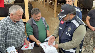 Kurban pazarında bayram mesaisi: Emniyetten "sahte para" ve "IBAN" uyarısı
