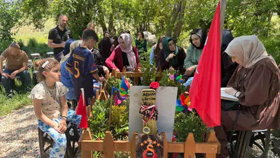 Bayramın buruk yüzü: Evlatlarını mezar başında andılar