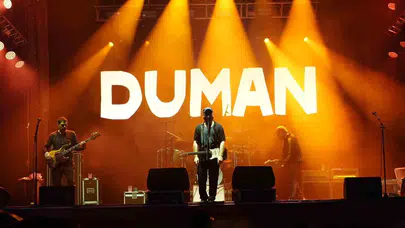 Manisa’da yağmura inat bayram coşkusu: Duman meydanı salladı