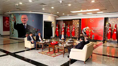 Siyasette bayramlaşma trafiği: Ortak akıl ve terörsüz gelecek mesajı