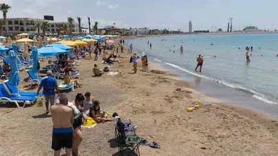 Mersin turizminde uçuş krizi: Beklenen Rus turist gelmeyince gözler iç pazara çevrildi