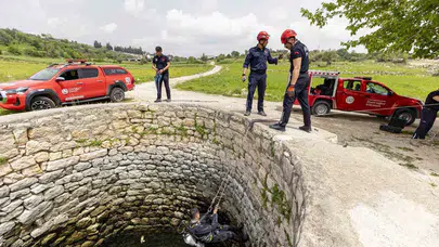 Mersin’de nefes kesen kurtarma operasyonu: İtfaiye ekipleri sınır tanımıyor