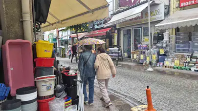 Eskişehir’de kavurucu sıcak yerini sağanağa bıraktı: Vatandaşlar neye uğradığını şaşırdı