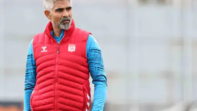 Sivasspor’da beklenmedik veda: İsmet Taşdemir’in ayrılığının perde arkasındaki gerçek sebep belli oldu