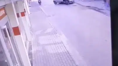 Bursa'da mucizevi kurtuluş: Otomobile yapışan sürücü burnu bile kanamadan ayağa kalktı
