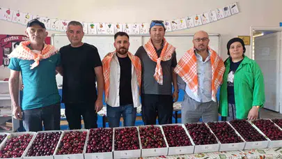 Börez’de kirazın en iyisi seçildi: 5 bin kişilik dev sofrada birlik rüzgarı esti