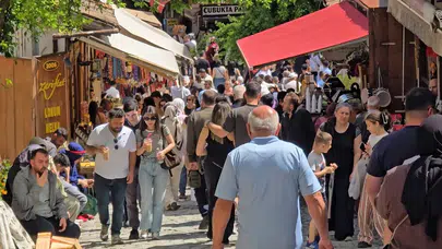 Tarihi konakların başkentinde bayram bereketi: Ziyaretçi akını sezonu zirveye taşıdı