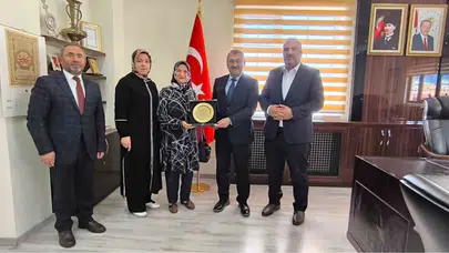 Emekli öğretmenin vefalı bağışı: Hem kendi hem de evladının adını ilim yolunda yaşatacak