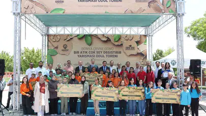 Geleceğin çevrecileri Karatay’da buluştu: 47 ton atıkla doğaya nefes aldırdılar