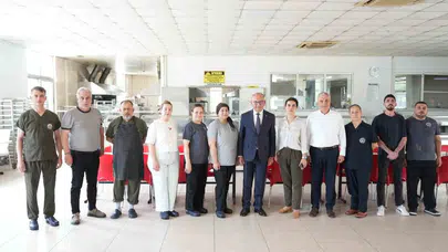 Turgutlu’da gönül köprüleri kuruldu: 12 tonu aşkın kurban eti ihtiyaç sahiplerine umut oldu