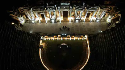 Tarihin kalbi ay ışığında atacak: Pamukkale ve Hierapolis’te gece mesaisi başladı