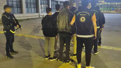 İscehisar’da kaçak göçmen baskını: Evini açan organizatöre suçüstü