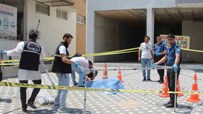 Adana'da kan donduran olay: Para vermeyen babasına bıçakla saldırdı, sonu ölüm oldu