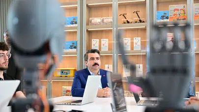 Gençler teknolojiyi sadece tüketen değil tasarlayan olacak: Yıldırım’da dijital devrim başladı