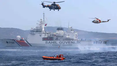 Ege'de nefes kesen operasyon: Deniz Aslanları zorlu sınavı başarıyla geçti