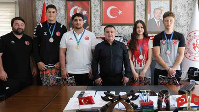 Bilecik’in gurur tablosu: Kuraş minderinde madalya yağmuru