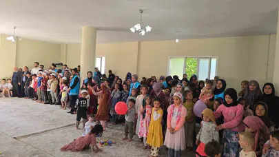 Mardin’de camiler artık sadece ibadet değil yaşam merkezi: Çocuklar için sinema geceleri düzenleniyor