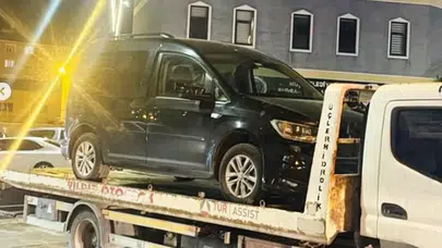 Muş'ta ortalık savaş alanına döndü: Kontrolden çıkan otomobil dehşet saçtı