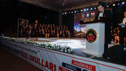 Gaziantep’in köklü eğitim çınarı 62. kez mezunlarını uğurladı: Gençler geleceğe umutla yürüyor