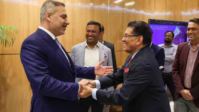 Dışişleri Bakanı Fidan’ın Asya rotasında yeni durak: Dakka’da kritik diplomasi mesaisi