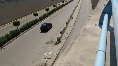 İskenderun’da korkunç kaza: Kontrolden çıkan otomobil hurdaya döndü, 3 kişi ölümden döndü