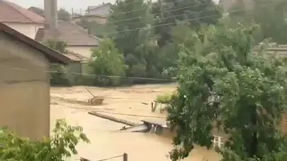 Bulgaristan’da kabus bitmiyor: Medovets köyü bir haftada ikinci kez sular altında