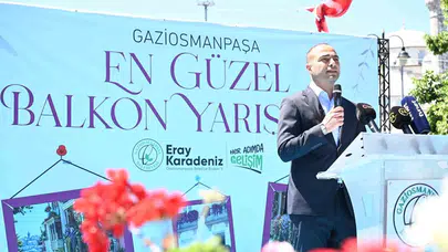Gaziosmanpaşa’da çiçekler konuştu: Balkonunu güzelleştirenler ödüllerine kavuştu