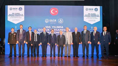 Gölcük’ün kalbi 100 yıldır denizle atıyor: Donanmanın merkezinde dev sempozyum