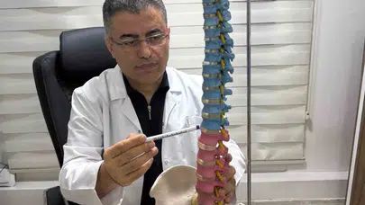 Ekran başında geçen saatler omurganızı çalıyor: Gençlerde bel fıtığı alarmı