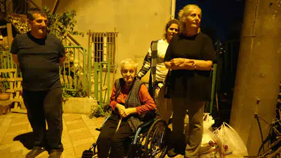 Mutfakta yemek pişerken büyük gürültüyle çöktü: 5 kişilik aile ölümden döndü