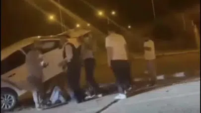 Batman'da akıllara durgunluk veren kaza: Otomobil havada asılı kaldı