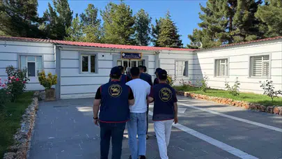 Diyarbakır'da jandarmadan suçlulara geçit yok: Aranan 24 kişi kıskıvrak yakalandı