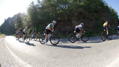 Marmaris’te Fransa Bisiklet Turu rüzgarı: 700 pedal ustası zorlu zirveler için yarıştı