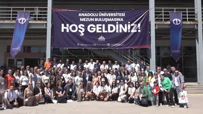 Yıllar sonra aynı kampüste buluştular: Anadolu Üniversitesi mezunları kampüs günlerini yad etti