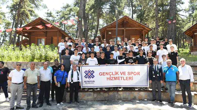 Sıralardan başkanlık koltuğuna uzanan başarı hikayesi: Gençler tecrübeyle buluştu