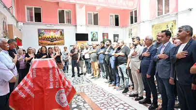 Başkan Şimşek’i yıkan haber: Annesi Gülşinaz Şimşek son yolculuğuna uğurlandı
