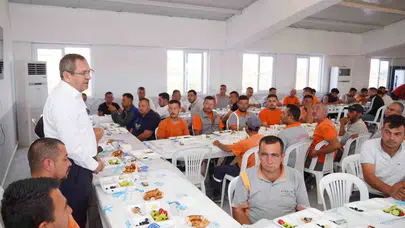 Ayvalık’ın gizli kahramanlarıyla sabah mesaisi: Başkan Ergin’den çevre için sağduyu çağrısı