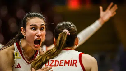 Filenin Sultanları Brezilya'da fırtına gibi: Dominik engeli 5 sette aşıldı