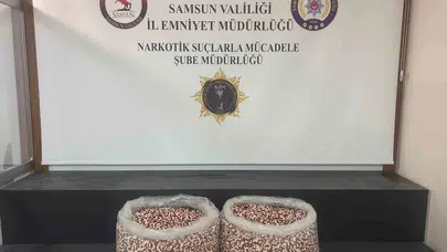 Samsun'da zehir tacirlerine ağır darbe: Tırın yatak kısmından servet değerinde uyuşturucu çıktı